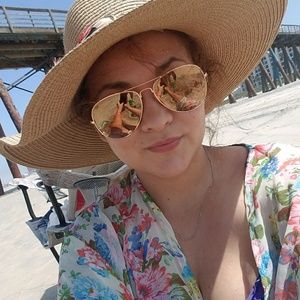 Meet your Posher, Joanna